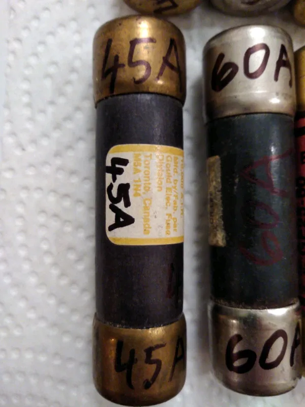 35,40,45,Amp One-Time Fuse two for $1 Call Text 705-440-9159 image indicator(4)