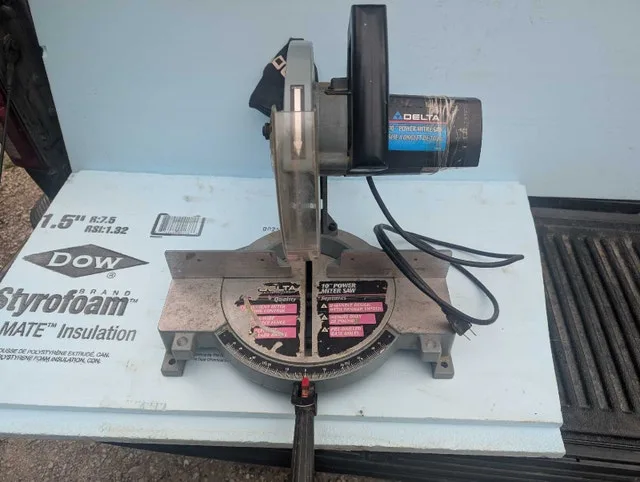 Delta Miter Saw 10 inch