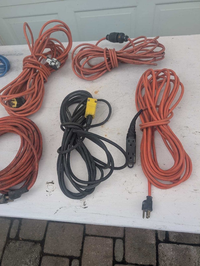 Extension cords. $5 each - photo 2