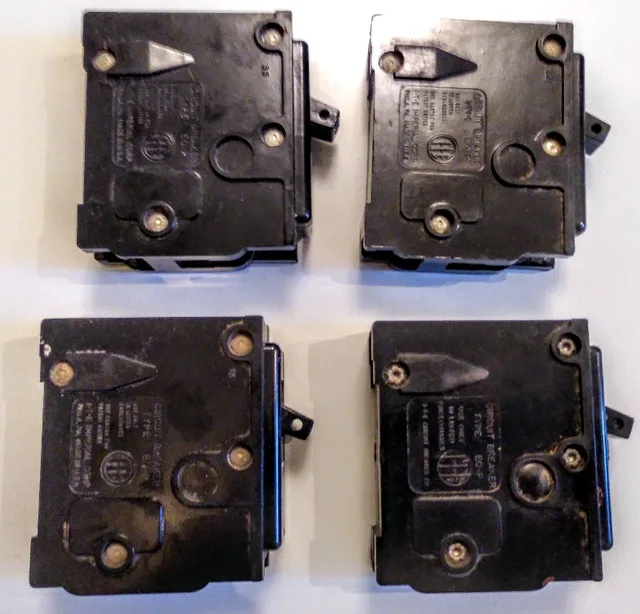 ITE Circuit Breaker 15A call text 705-440-9159 image indicator(3)