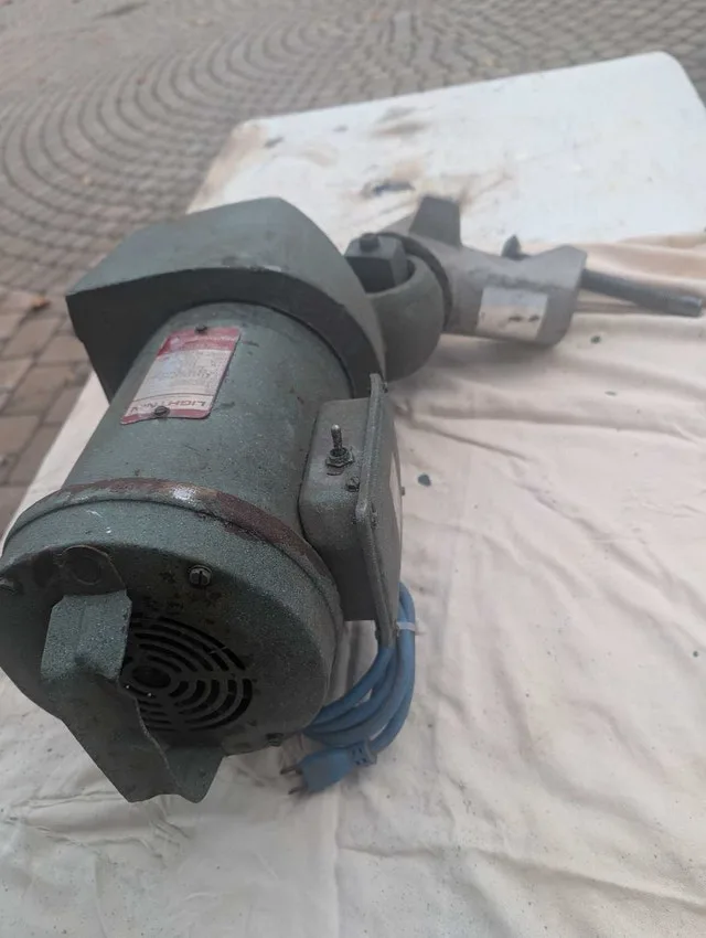 LIGHTNIN 3/4 H.P. CLAMP ON PORTABLE MIXER, MODEL XJ87 image indicator(7)