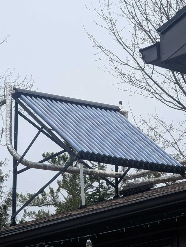 Solar hot water heater