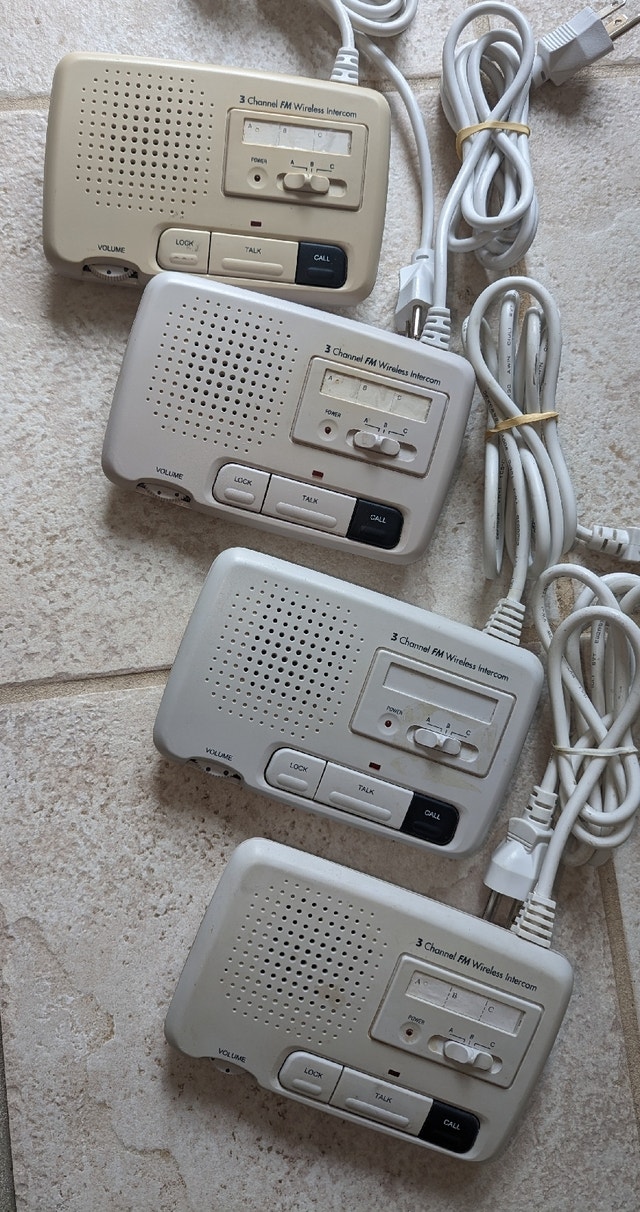 Intercom 4 units call text 705-440-9159 - photo 2