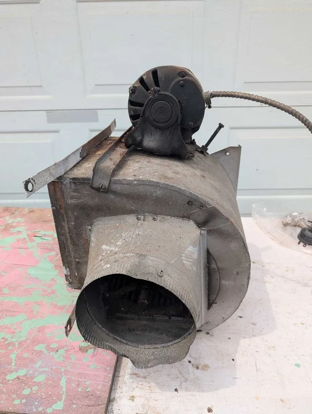 Kitchen or shop exhaust fan