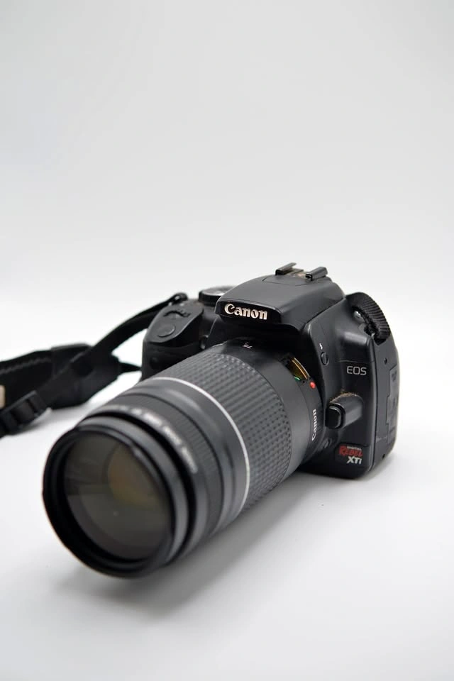 Vintage DSLR – Canon Rebel XTi | Body + 75-300mm Lens