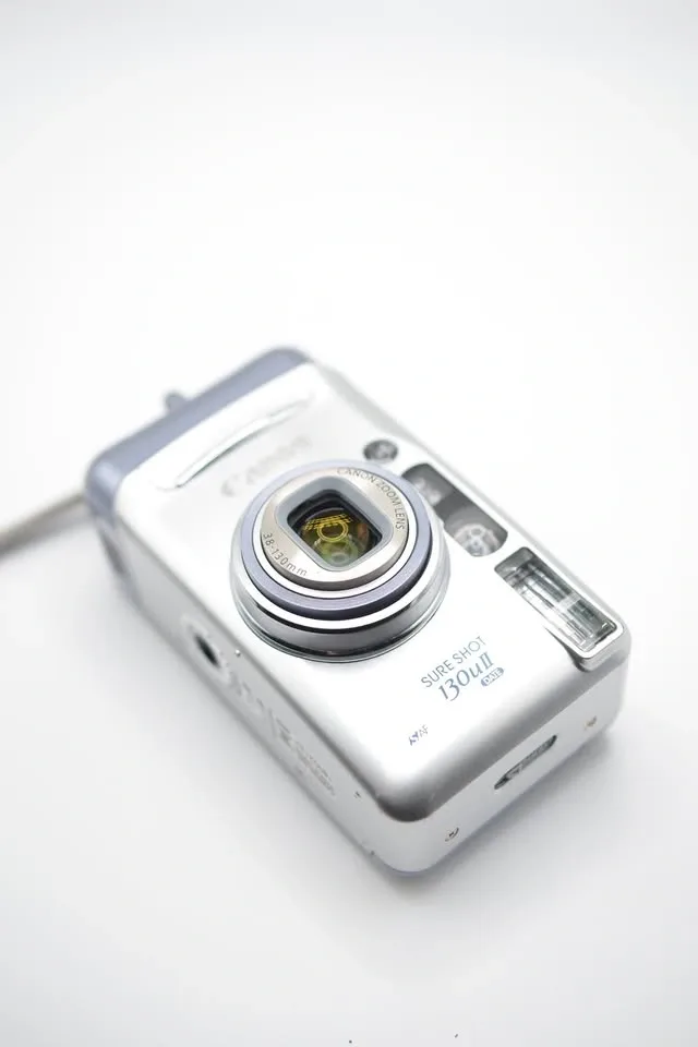 Vintage Canon Sure Shot 130 UII Film Camera - photo 4