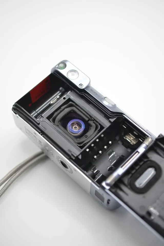 Vintage Canon Sure Shot 130 UII Film Camera - photo 5