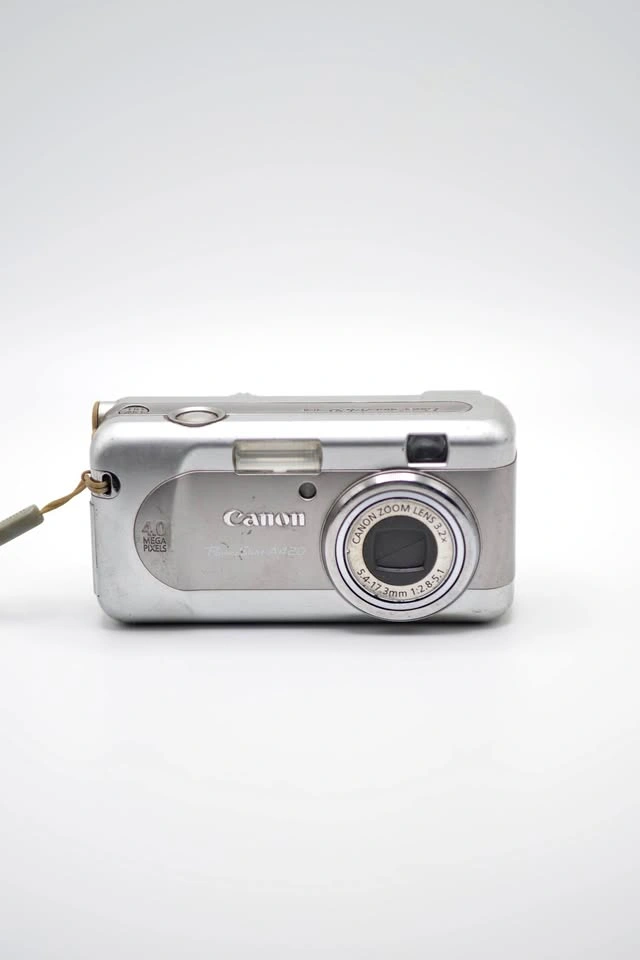 Vintage Canon PowerShot A420 Digicam