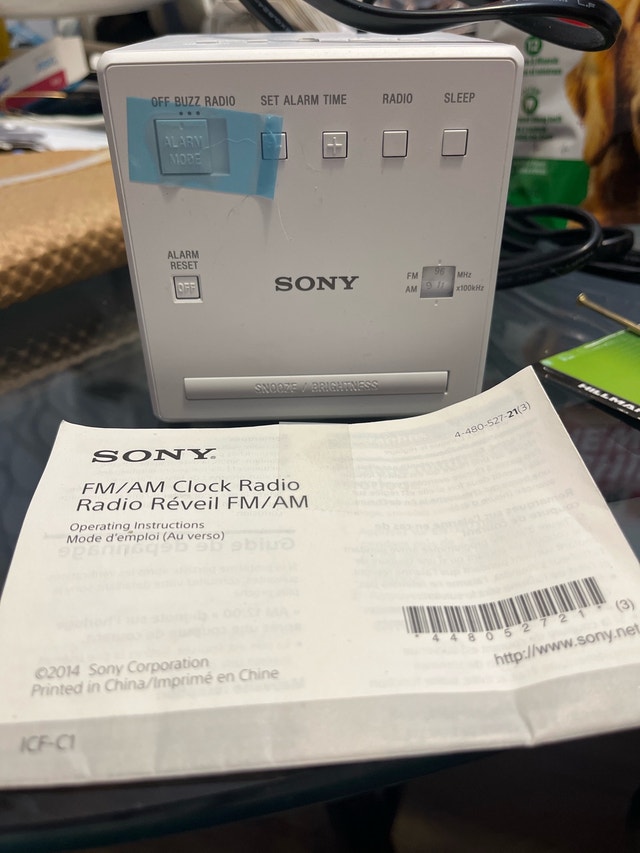 Sony Am/FM radio clock