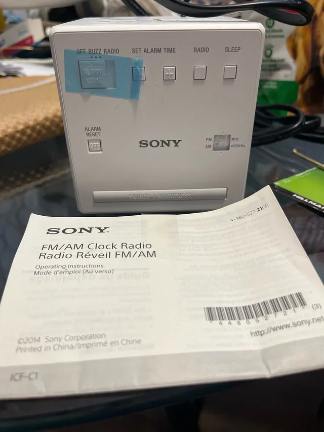Sony Am/FM radio clock