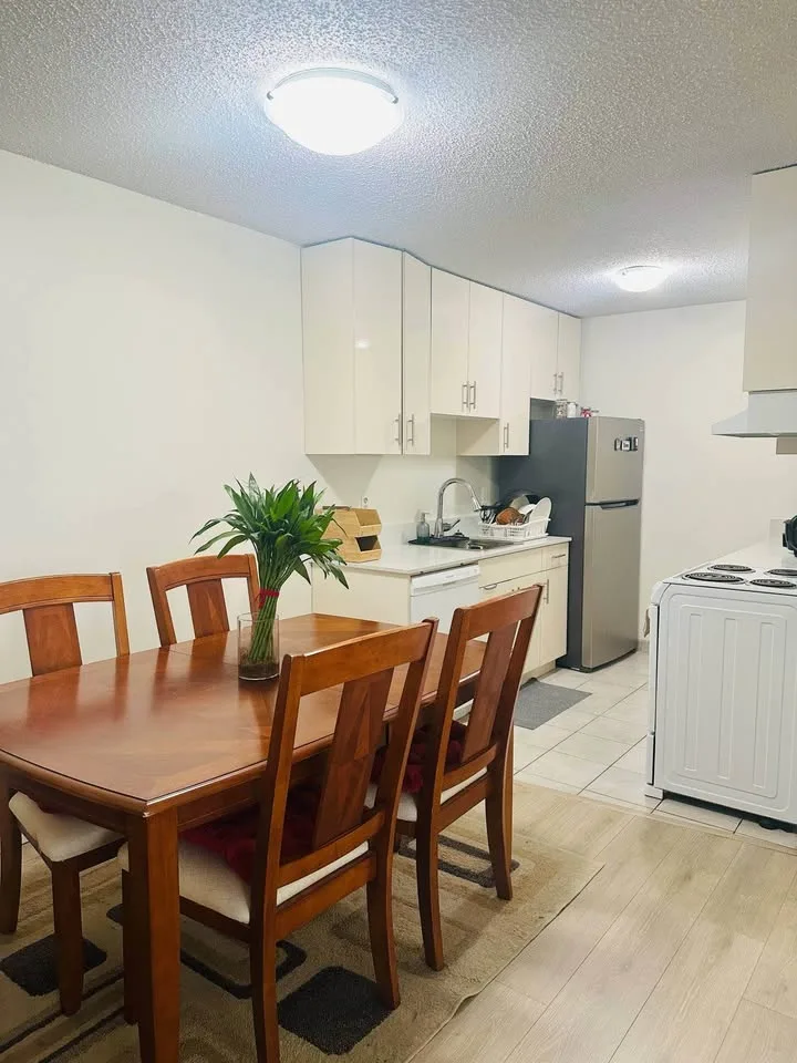 2 Beds 1 Bath Apartment image indicator(6)