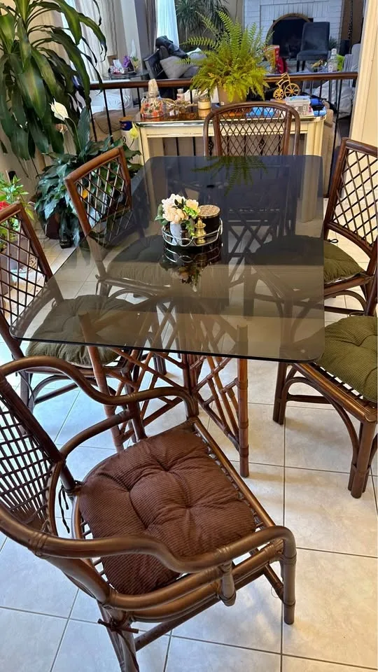 Furniture moving sale! Lots of item! MSG for prices! *VERIFIED S