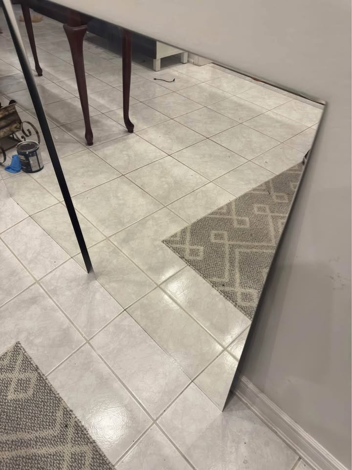 Two mirrors 63 cm x 91cm - very durable $20 each - photo 2
