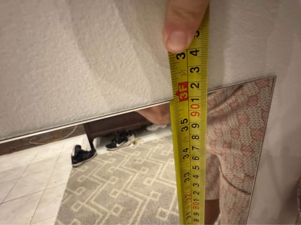 Two mirrors 63 cm x 91cm - very durable $20 each - photo 4