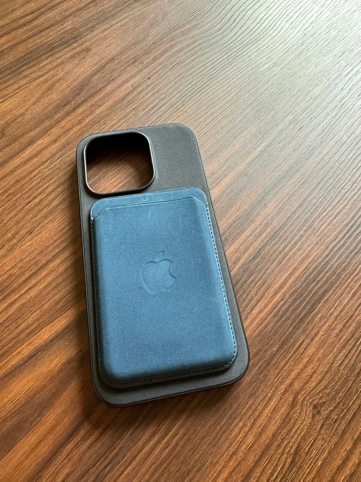 Apple iPhone FineWoven Wallet with MagSafe - Pacific Blue