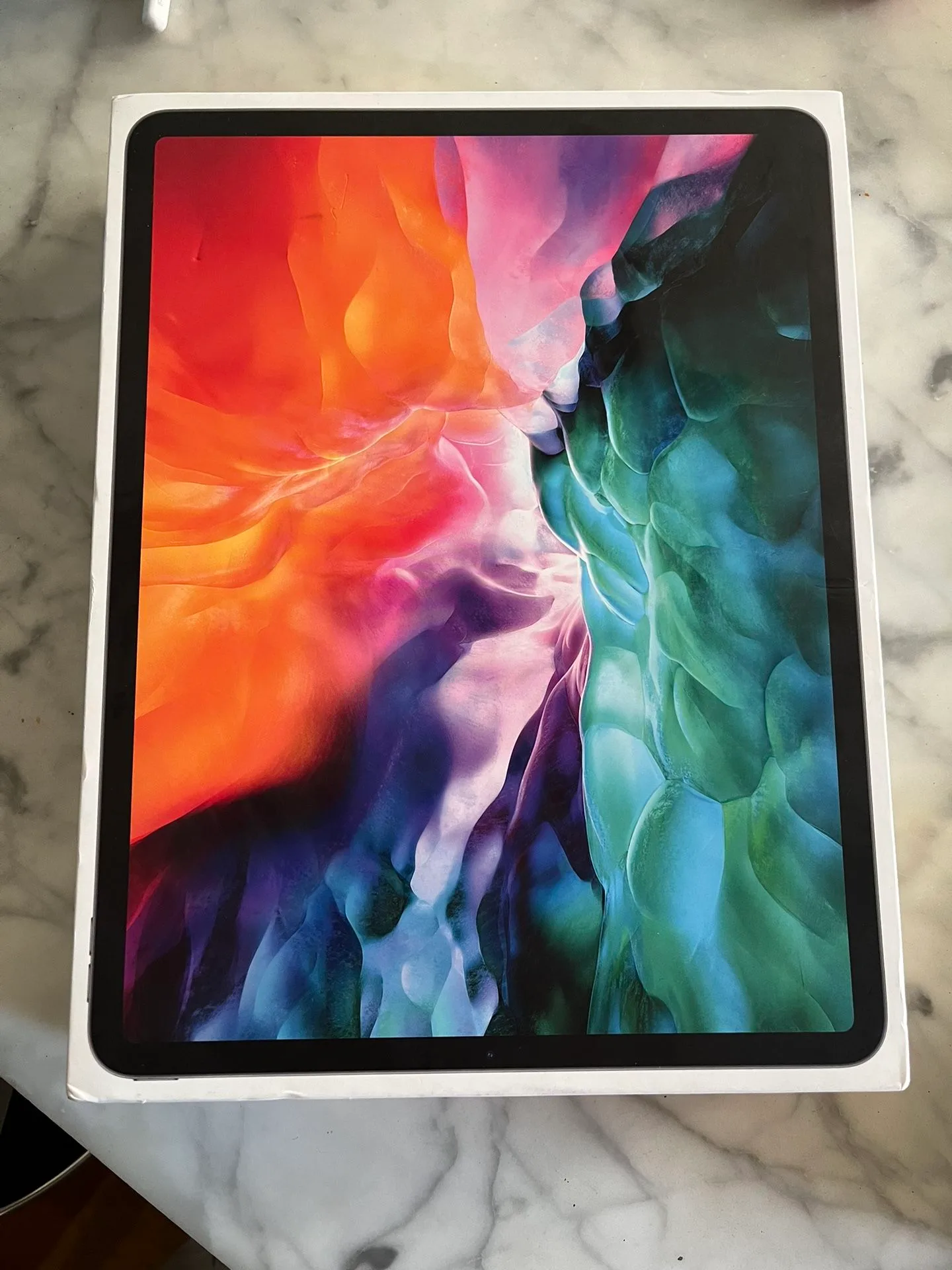 iPad Pro 12.9 inch 4th Generation box And Silicone Case