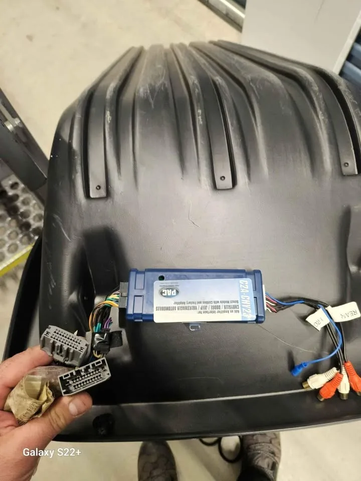 PAC C2A-CHY Amplifier Integration for Dodge/Chrysler/Jeep image indicator(5)