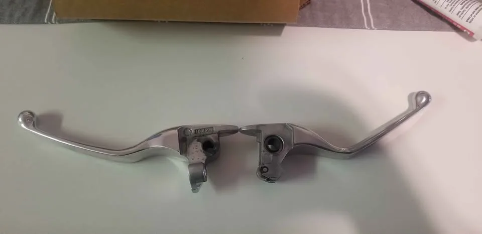 Harley Davidson v rod brake & clutch lever controls image indicator(2)