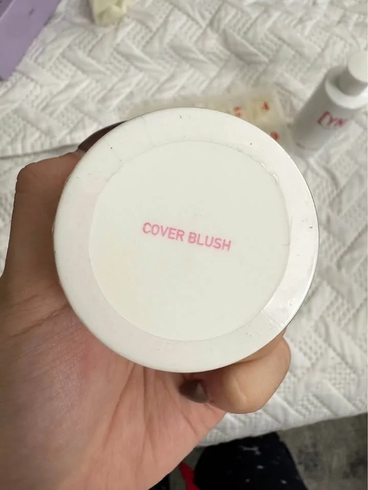 Selling brand new acrylic nail kits image indicator(4)