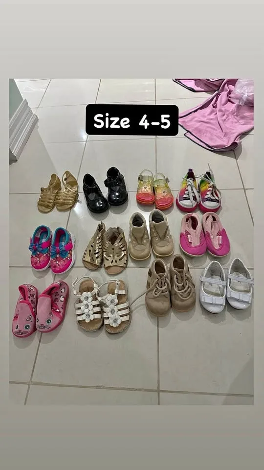Baby shoes size 4-5