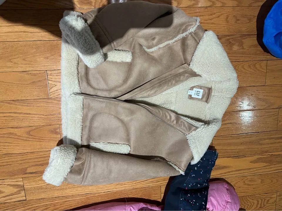 Girls Winter Jackets – Various Styles & Sizes image indicator(4)