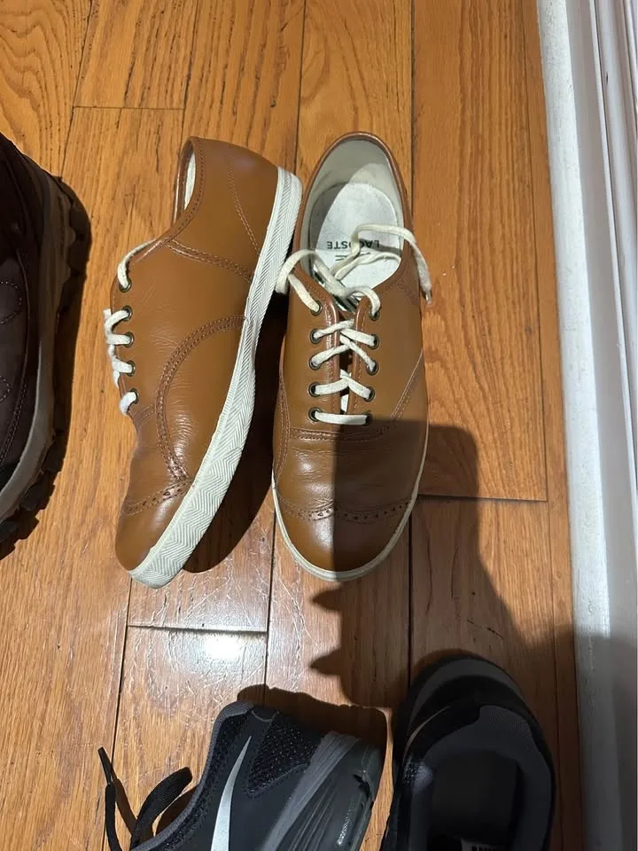 Assorted men & women shoes - Moke Lacoste, Sketchers..etc image indicator(5)