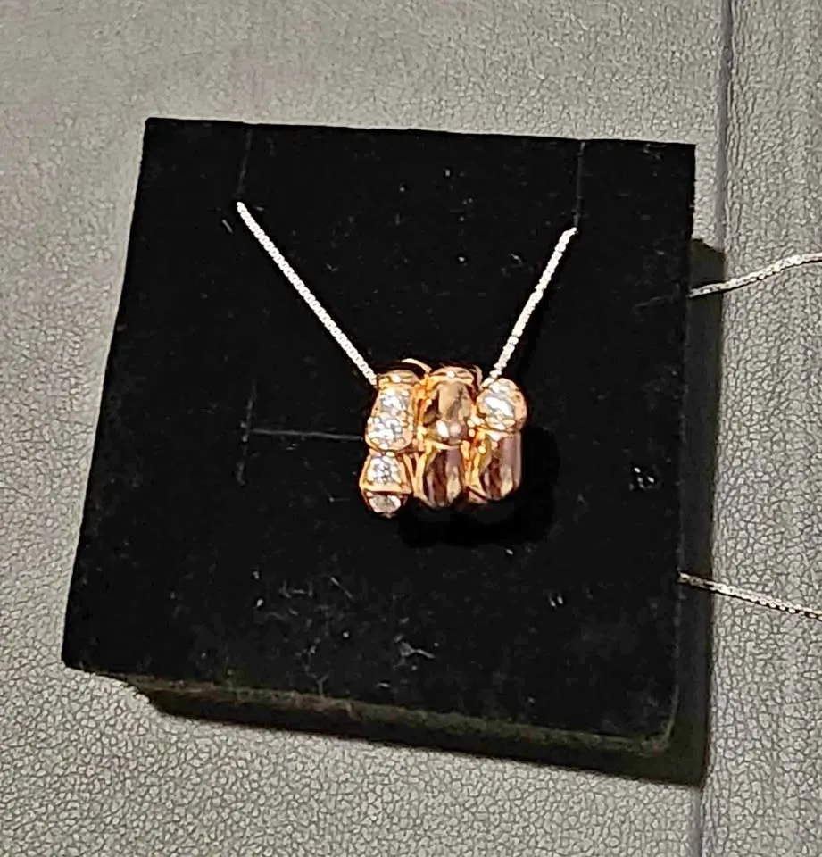 New Moissanite pendant (rose gold snake)