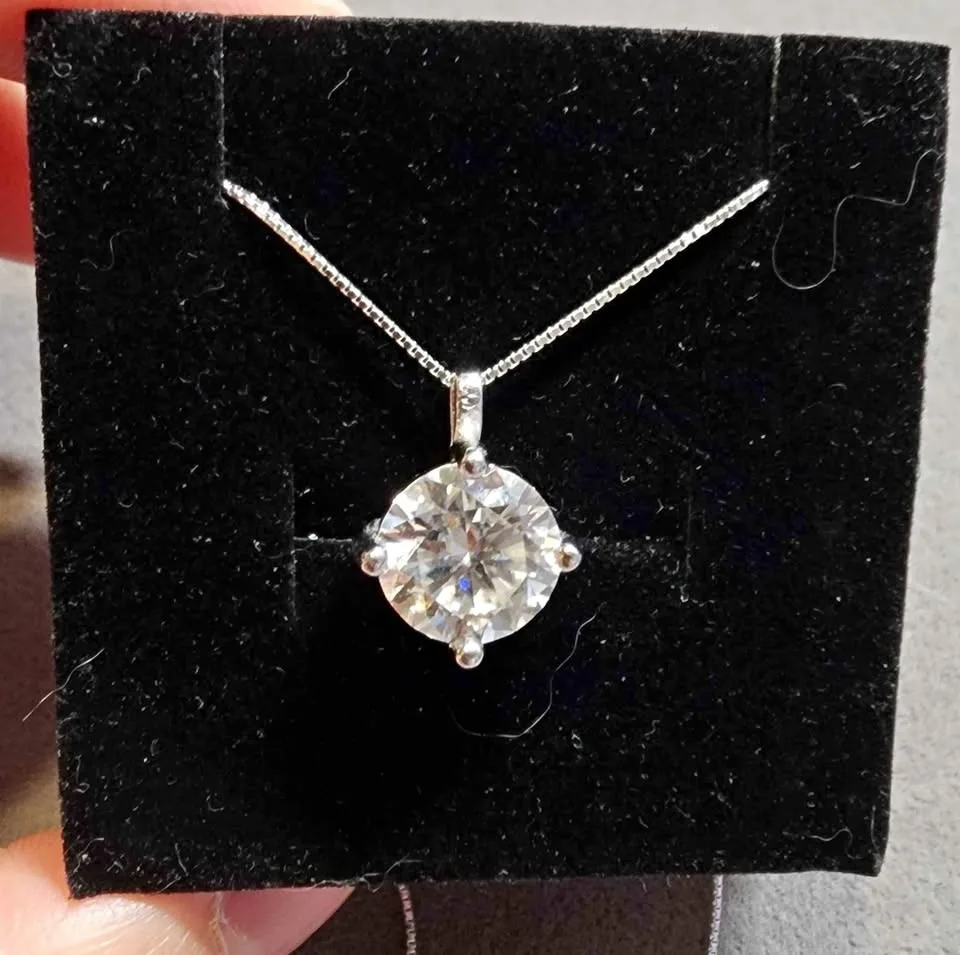New 3 carat Moissanite pendant