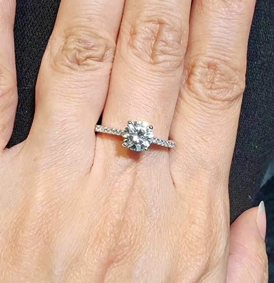 New 1 carat Moissanite ring