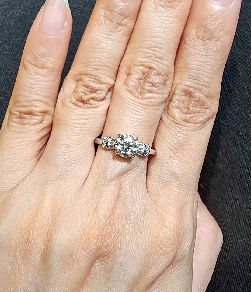 New 1 carat Moissanite ring