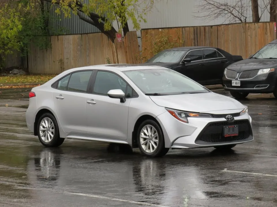 2022 Toyota LE Automatic Eligible For UBER image indicator(4)