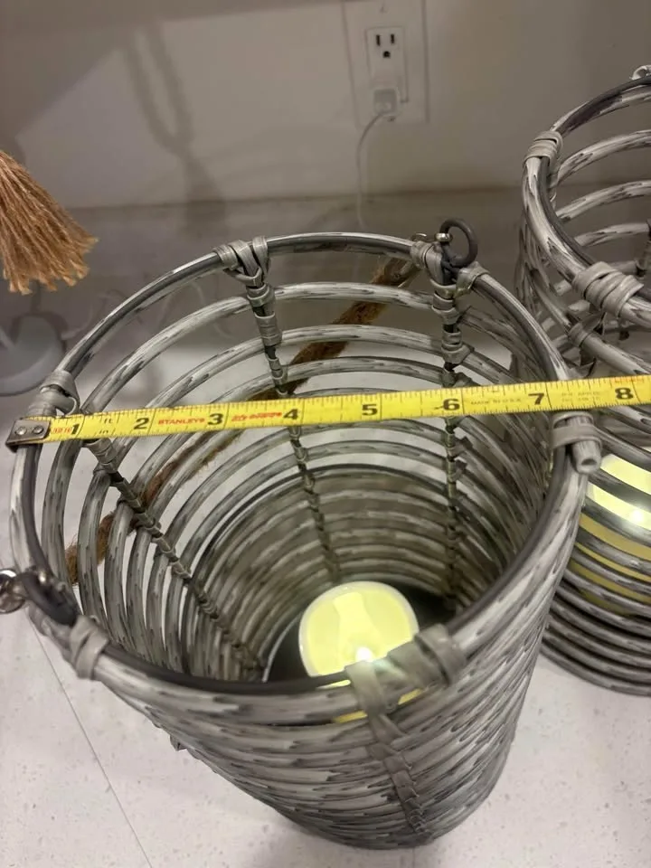 Pair of plastic wicker lanterns. image indicator(4)