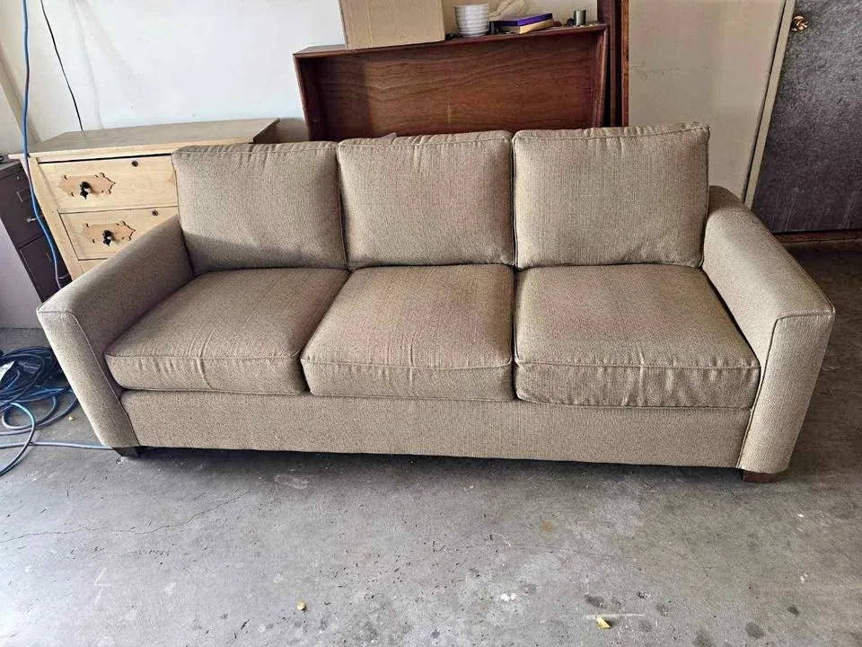 Siegers Tan High-end couch