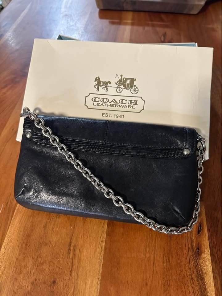 Small COACH black purse - photo 3