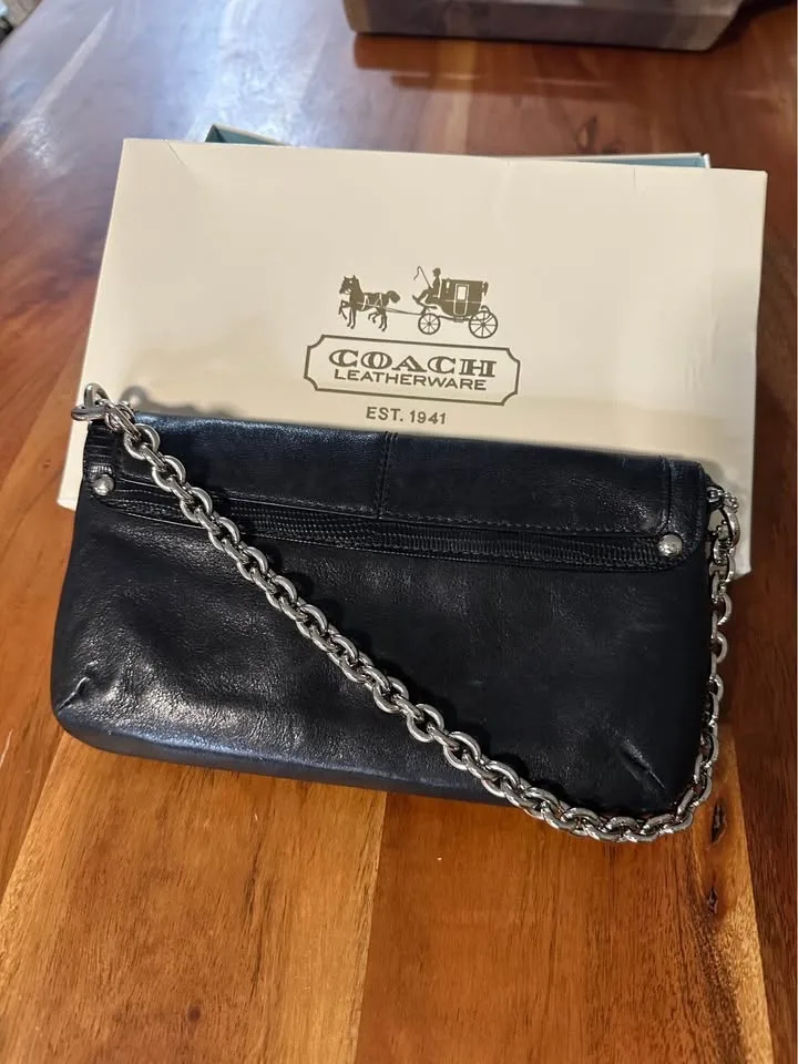 Small COACH black purse image indicator(3)