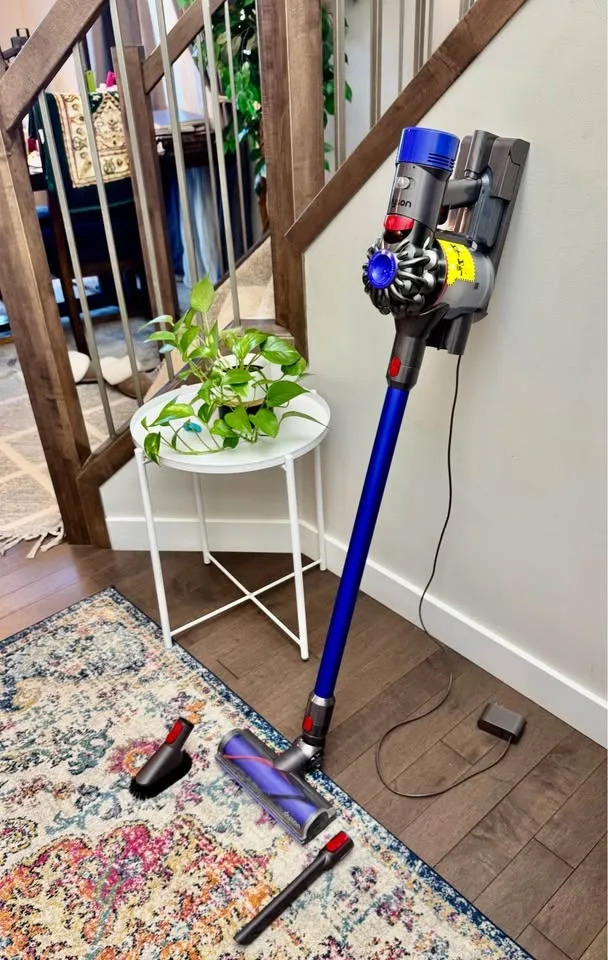 Dyson V7 Vacuum - New Battery - Dyson Stick Vacuum Cleaner image indicator(6)