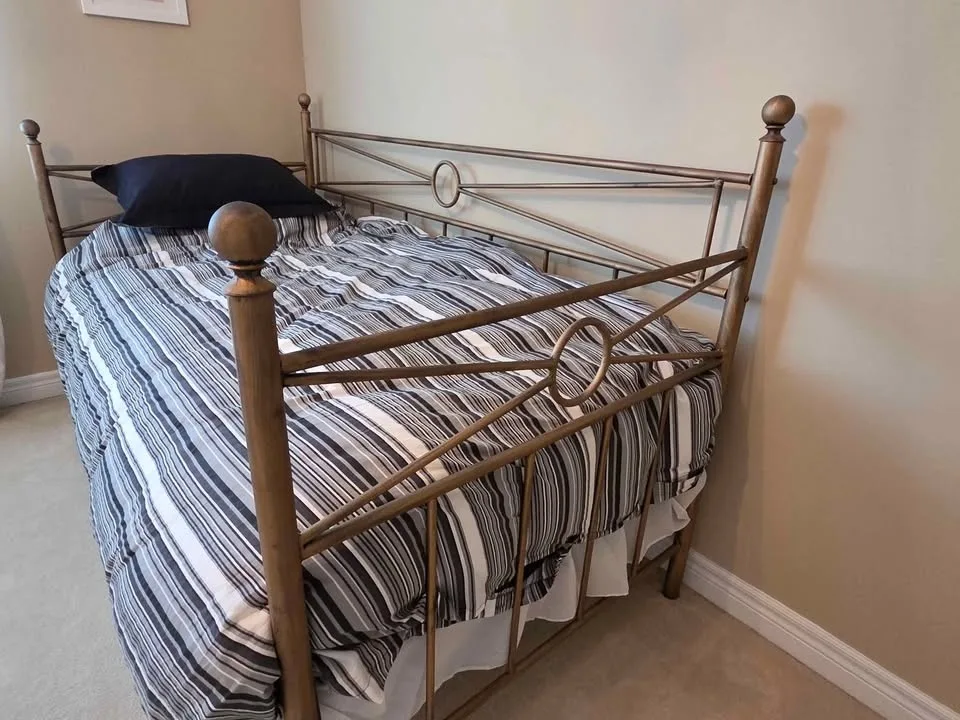 Daybed wrought iron hand made image indicator(2)