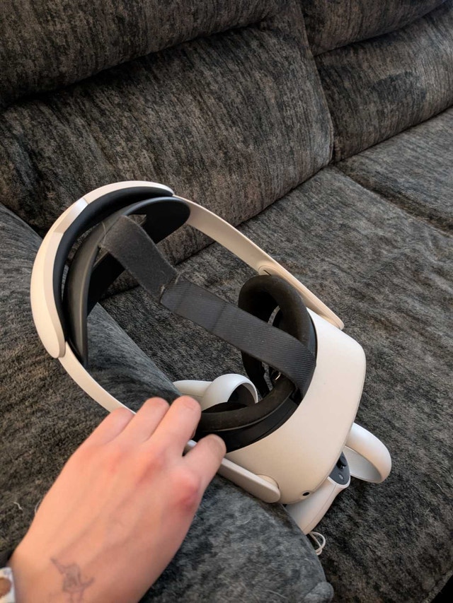 Oculus Quest 2 128 gb - photo 3