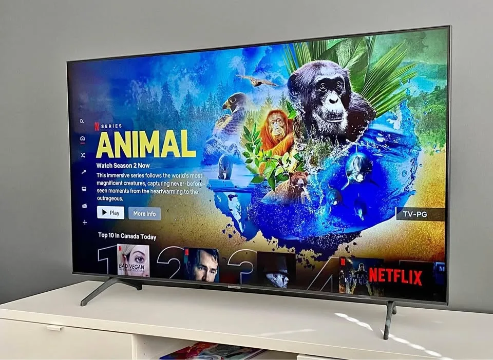 Samsung 50" TU7000 4K Crystal UHD HDR Smart TV - UN50TU7000