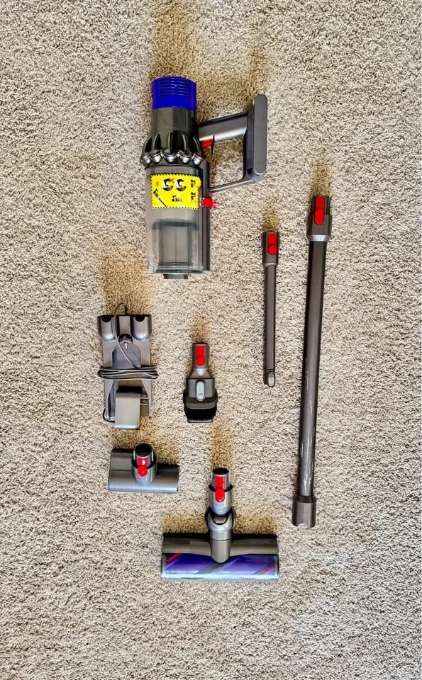 Dyson V10 Animal - New Battery - Dyson Stick Vacuum image indicator(9)