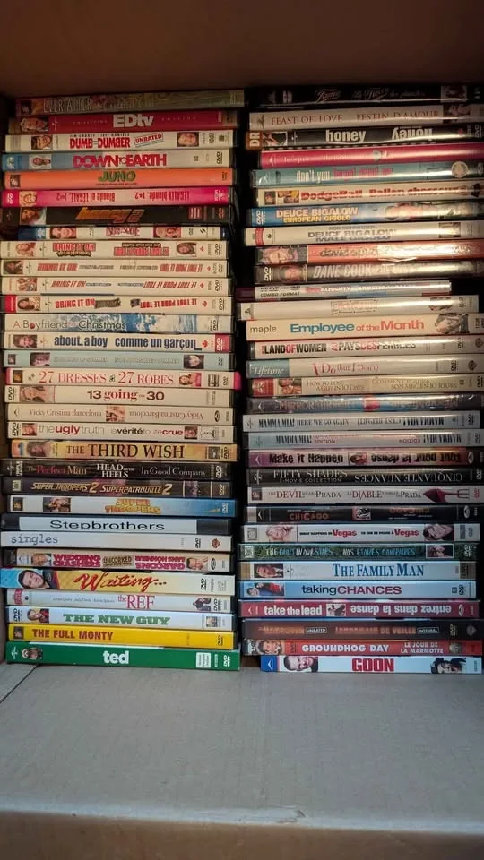 DVD Movie Lot image indicator(3)