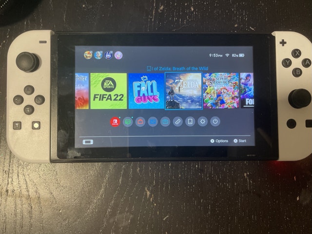 Nintendo Switch - photo 3