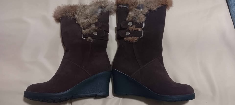 Womens winter boots Size 37= 6.5 Sizr 38=7 - photo 2