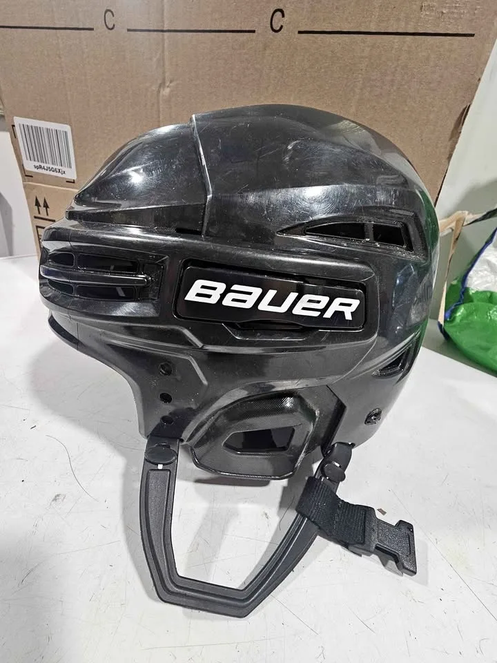 Bauer skating helmet size 6-6 1/2