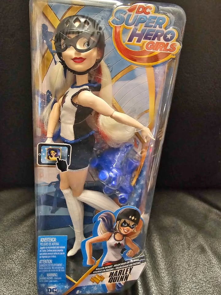 DC Superhero girl
