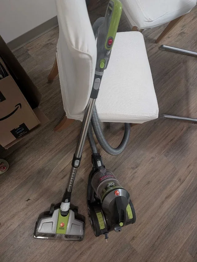 Hoover WindTunnel Air Bagless Canister Vacuum Cleaner image indicator(3)