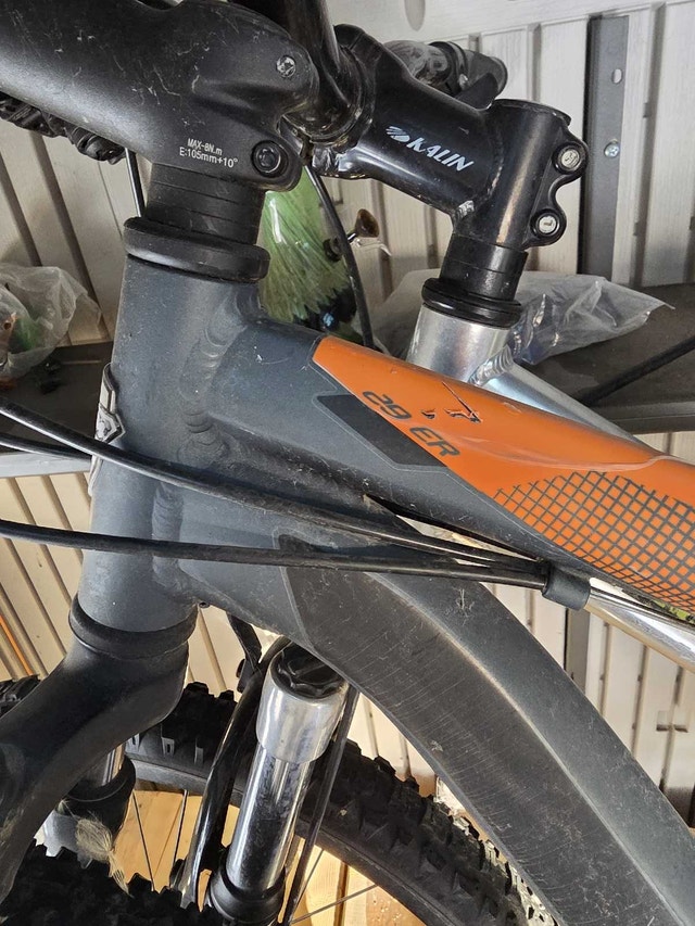 3 mountain bikes - photo 3