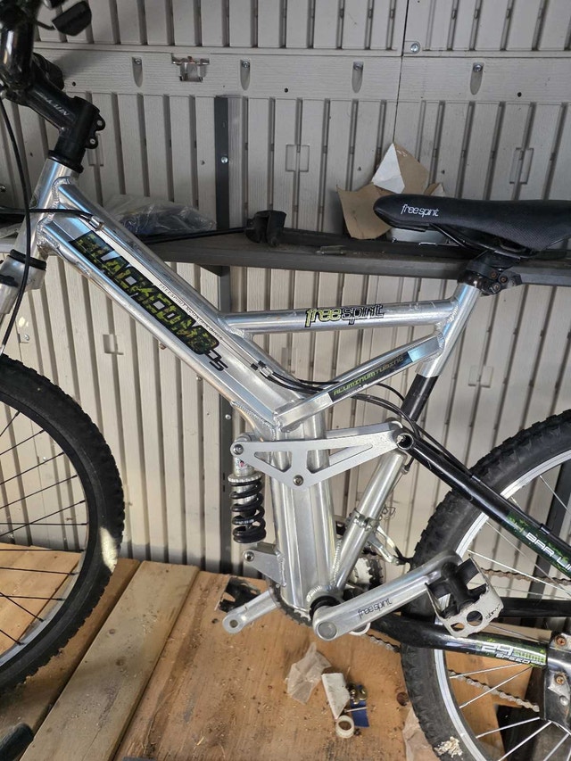 3 mountain bikes - photo 5