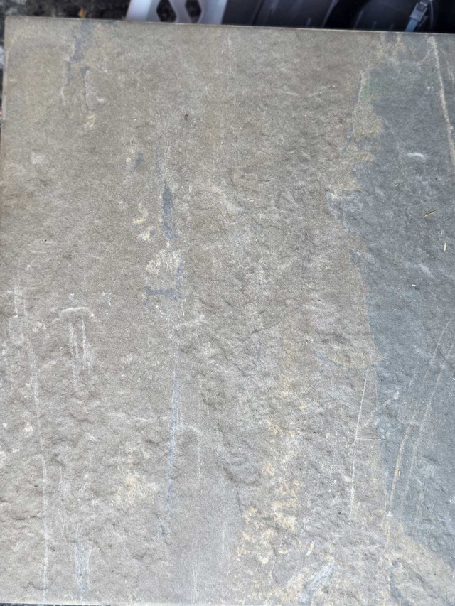 Floor tiles. 1' x 1' 32 pieces. - photo 2