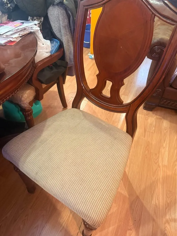 6 chair Extendable Dinner Table image indicator(4)